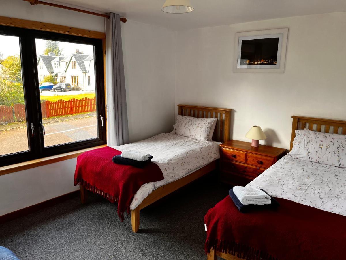 Snowgoose Apartments & Bunkhouse Φορτ Γουίλιαμ Εξωτερικό φωτογραφία