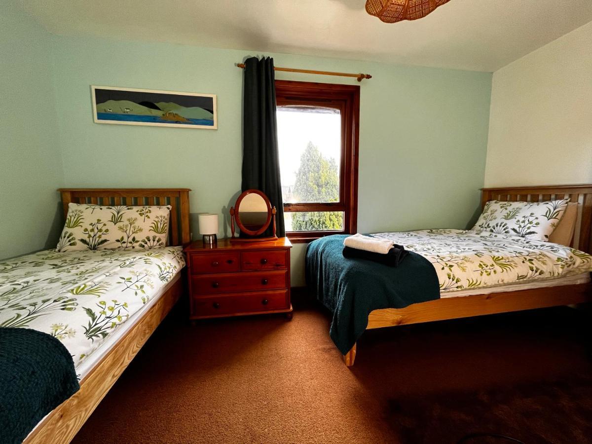 Snowgoose Apartments & Bunkhouse Φορτ Γουίλιαμ Εξωτερικό φωτογραφία